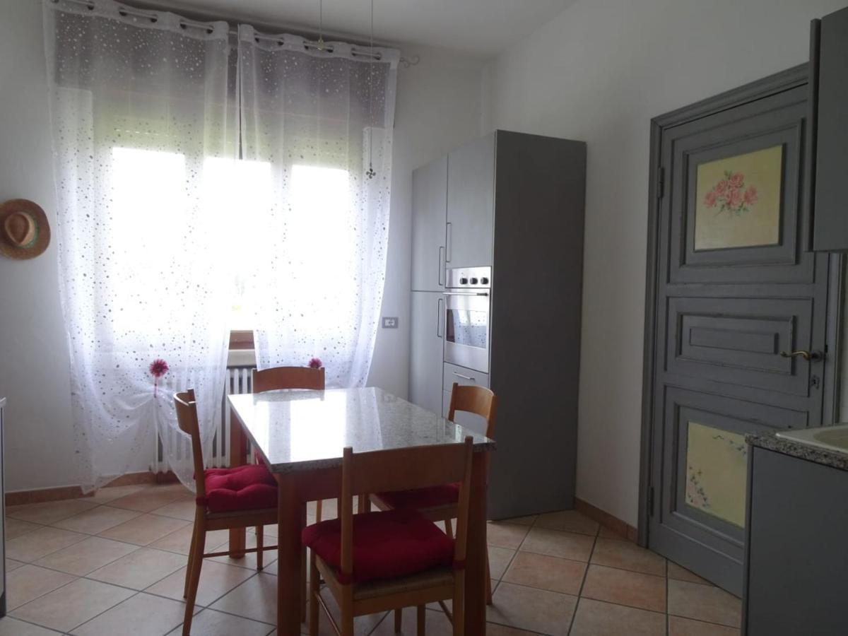 Appartamento Verdi Colline Moniga del Garda Exterior photo